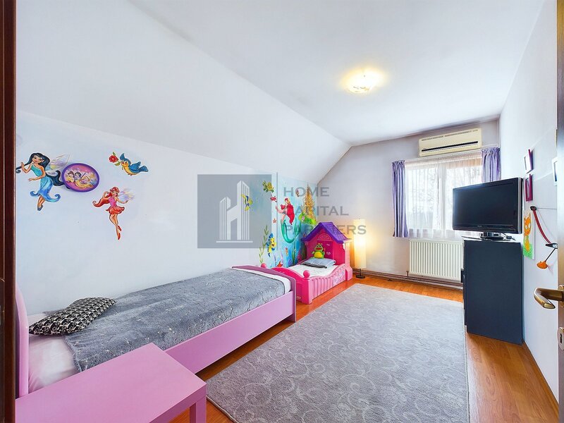 Buftea, casa de vanzare 6 camere, 3 bai, utilitati.